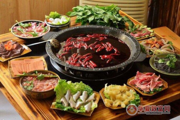 蜀乐乐火锅杯加盟